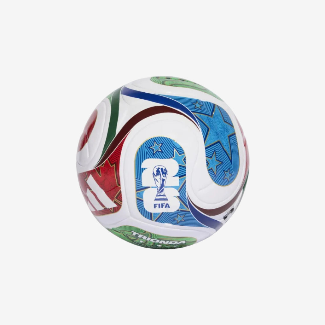 Prachtige WK voetbal gratis bij je bestelling van Maxx-Pro diamantzaagbladen!
