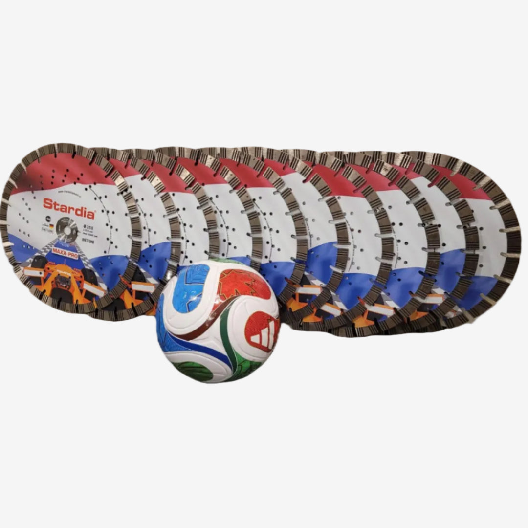 Gratis wk voetbal bij bestelling van je Maxx-Pro 350mm diamantzaagbladen!